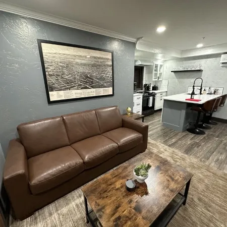 NEW Luxury Condo 2 blocks from Historic Main Street in Downtown Walla Walla