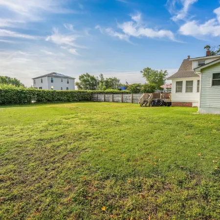 Recently Renovated 4BR 3BA Home