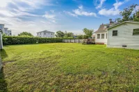 Recently Renovated 4BR 3BA Home