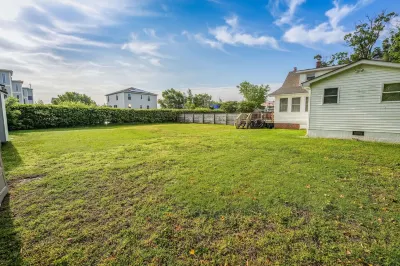 Recently Renovated 4BR 3BA Home Hotel in zona Colonial Beach