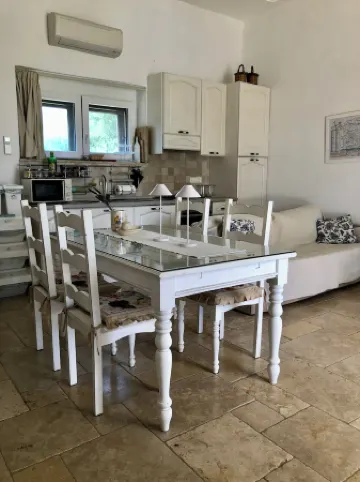 Perfect Oasis Among Olive Trees and Private Pool, for an Authentic Experience!