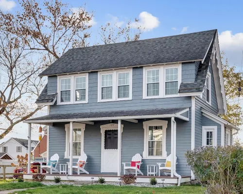 Beach Retreat - 5 Beds , 2 Kitchens @ Salt Island- Westbrook -Walk to Water Hotels in Westbrook