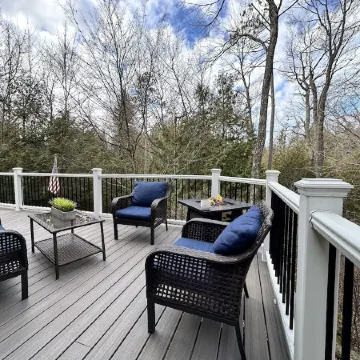 Idlewild Hideaway by the Bay (with Large Deck)