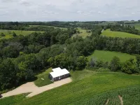 Quiet countryside shipping container home. Relax or enjoy outdoor recreation - 3-Sterne