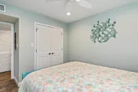 Charming, cozy with a coastal vibe family sized villa, 15 min walk to the beach.