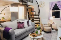 Spacious Stylish Retreat in the Heart of Clifton Neighborhood, King Bed, Coffee! Ken Combs Running Store 주변 호텔