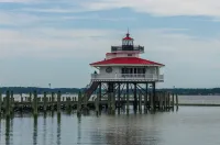 Warwick Farms Waterfront Retreat! Solitude and relaxation on the Warwick River - 5 estrellas