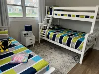 Stunning and Completely Remodeled Ranch Home! Walk to Downtown & Marina! Possibility Playground 주변 호텔