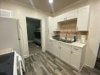 West Plaza Cozy Comfort Unit A