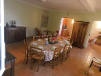 Beautiful  Provencal Villa Close To The Beach And Accommodation Hotel a Villefranche-sur-Mer