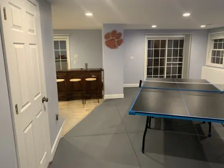 NEW!Lakefront retreat with huge dock, private cove. Perfect for Clemson Football Отели в г. Pickens County