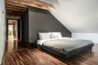 Woodstock Historic Artist Estate - The Museum House