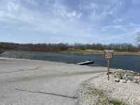 Cozy Country Cabin! 1 mile from Lake and beach area!