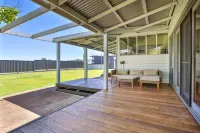 Perfect, quiet location, walking distance to Billabong, 8 Minute drive to town.. Hotels in Nichols Point