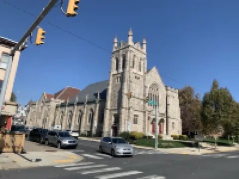 Continental travelers suite!! Spacious apartment, 5 minutes from Dorney Park !! Hotels in Allentown