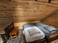 Reboot, Recover, Recreate…Centrally located 20 acre Mill Creek getaway cabin!