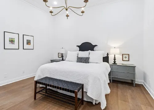 New! Stylish Bourbon 3 bed, 2 bath suite. Downtown, Bourbon Trail, Yum Center