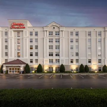 Hampton Inn & Suites Raleigh Cary Lenovo Center