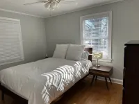 Cozy private efficiency located near downtown Raleigh, PNC Arena, NCSU, RTP, RDU
