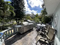 The Perfect getaway Home! Luxurious outdoor grill! In the Heart of Ozona!! Hotels near Walmart Supercenter
