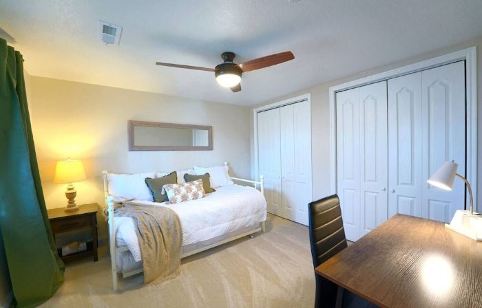Clean, Quiet 2 Bdrm Near Provo w/ Direct Access to City Park