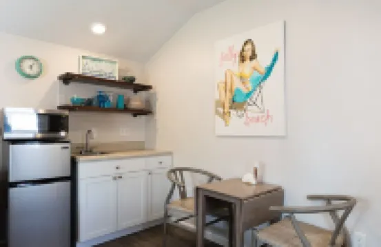 Super Sweet Studio Steps To The Beach!