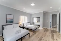 Huge Family Home Near Disneyland & SoCal Beaches