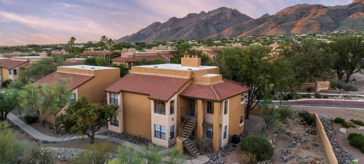 Southwestern Style 2 BR Condo w/ City & Mountain Views in the Catalina Foothills Hotels in Catalina Foothills