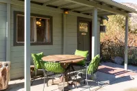 The Kaweah River Cabin sleeps up to 8 guests, located 3 minutes from entrance