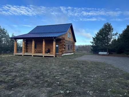 Log Cabin located in Northern Michigan just minutes from Lake Michigan.