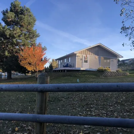 A peaceful one-bedroom house next to the Bitterroot Mountains