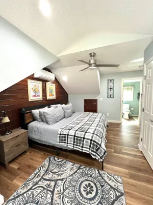 Modern Open Floor Plan Guest Apt with King