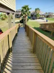 Beachfront Family Fun! 30s to Sand – 1 King, 2 Queens, Bunks, Prvt Beach Access!