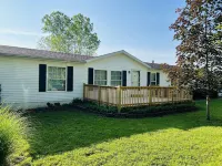 Secluded Farm near Bennett Springs State Park, 66 Robin Ln Tunas, MO 65764 Hotels in Laclede County