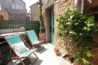 Unique oceanfront retreat with fantastic views of the wild natural space