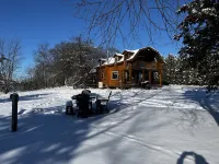 Heritage hideaway-Secluded Log Cabin