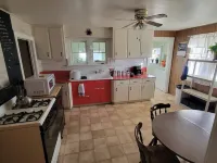 Vacation Rental!! HUNTERS, SKIERS, and All WELCOME!