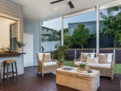Luxury Queensland Awaits! Sleeps 8, 3 car parks Hotels in Annerley