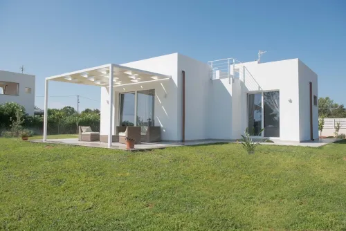 Independent villa 100 meters from the beach of Lido Fiori - Menfi Hotels in Menfi