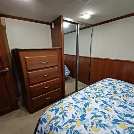 The Farmside Retreat near I-81/26, a quiet country escape to nearby Tri-Cities.