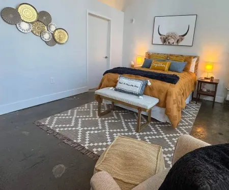 2-bedroom apartment just 9 minutes drive to Kings Island