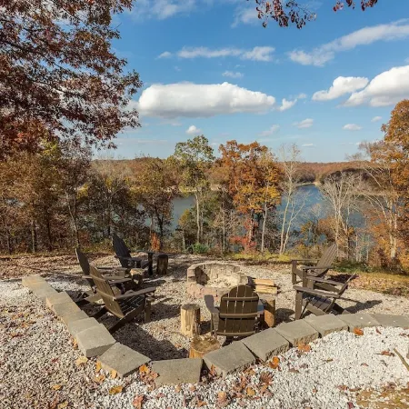 Spacious House on the Water - Lake Cumberland