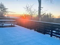 Omg Modern Country House Wrap Around Deck Beautiful Sunrise Walk to Zoom Flume. Hotels in Durham