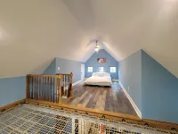 Luxury Treehouse (Eagles Nest)