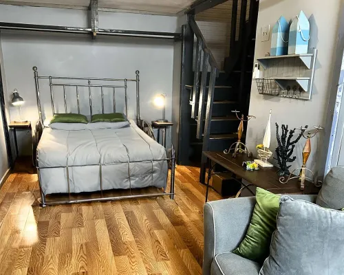 Welcome to Neptune's Cottage: Your Serene beach scape in Galveston, Texas!