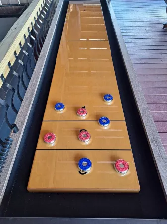 Serene Escape Villa: Pool, Hot Tubs, Games, Sauna, & Steam Room & much more fun!