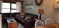 Cozy Condo Close to Slopes