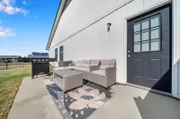 This charming 3-bedroom, 2-bathroom house comfortably sleeps 7.