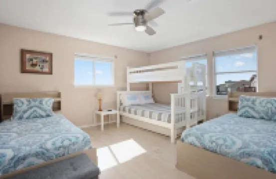 Literally on beach, unobstructed ocean view