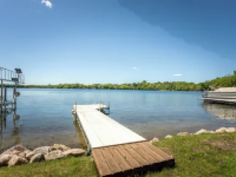 Cozy Lake Latoka Cabin with Loft Hotels in La Grand Township